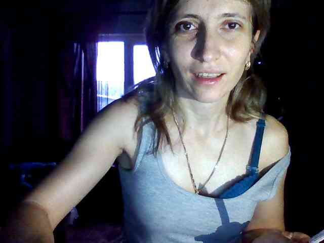 BabyLove4432 webcam