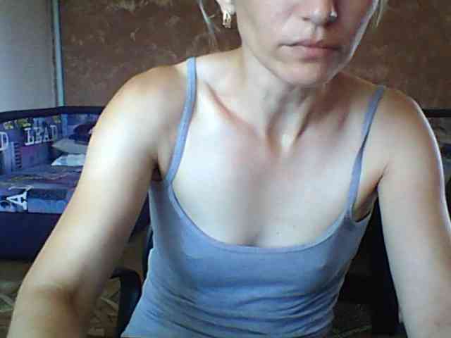 BabyLove4432 webcam