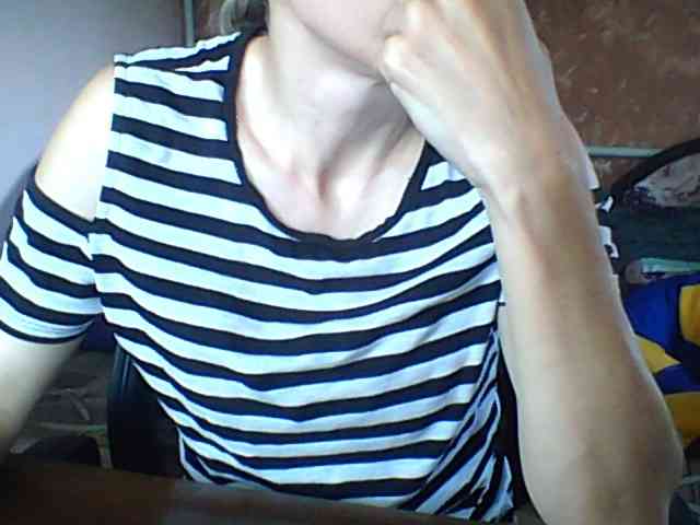 BabyLove4432 webcam