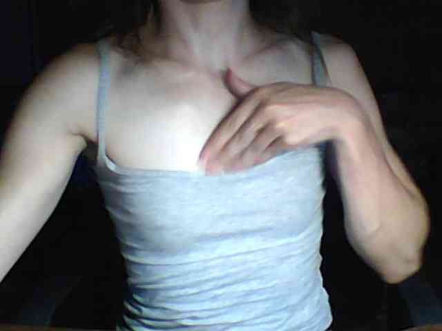 BabyLove4432 webcam