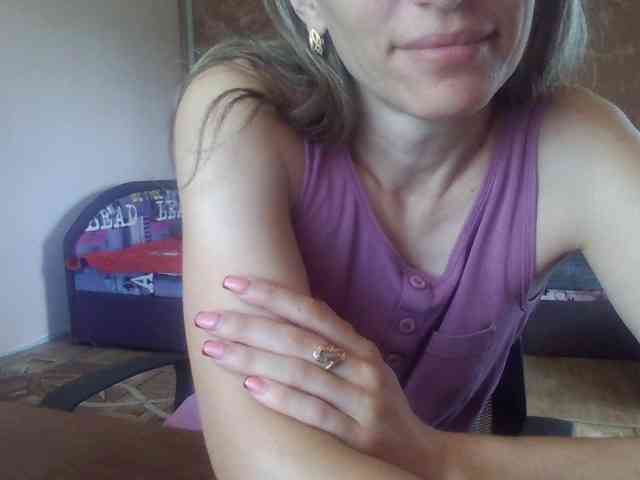 BabyLove4432 webcam