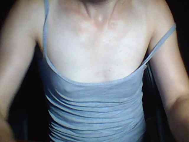 BabyLove4432 webcam