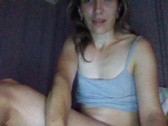 BabyLove4432 webcam