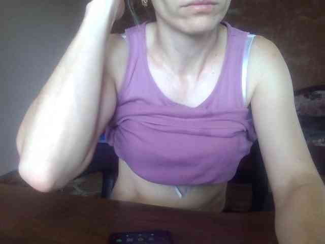 BabyLove4432 webcam