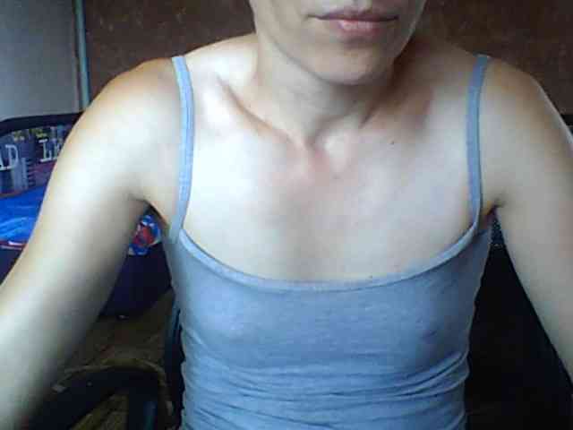 BabyLove4432 webcam