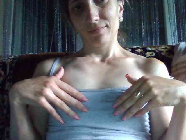 BabyLove4432 webcam