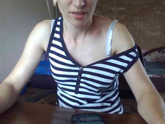 BabyLove4432 webcam