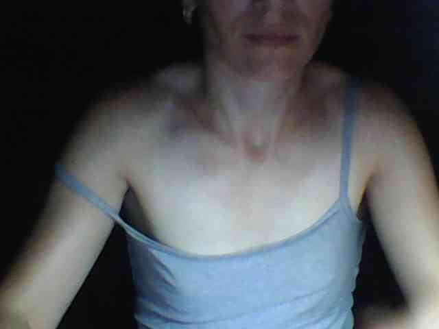 BabyLove4432 webcam