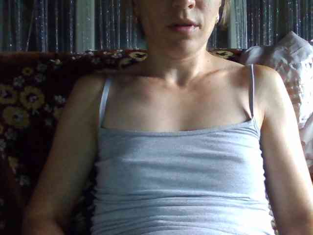 BabyLove4432 webcam