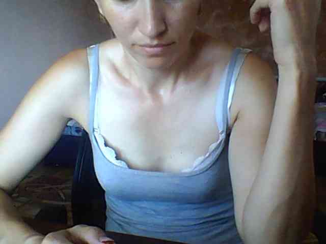 BabyLove4432 webcam