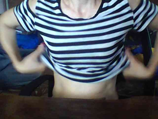 BabyLove4432 webcam