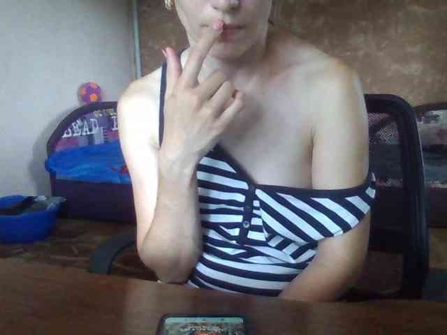 BabyLove4432 webcam