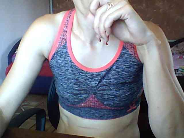 BabyLove4432 webcam