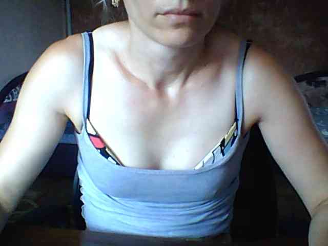 BabyLove4432 webcam
