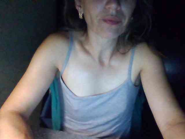 BabyLove4432 webcam
