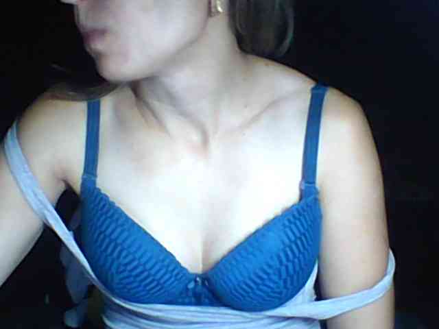 BabyLove4432 webcam
