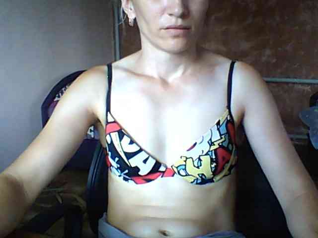 BabyLove4432 webcam
