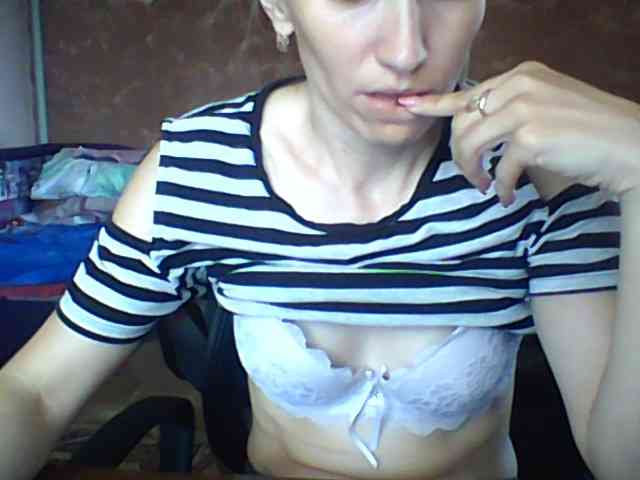 BabyLove4432 webcam