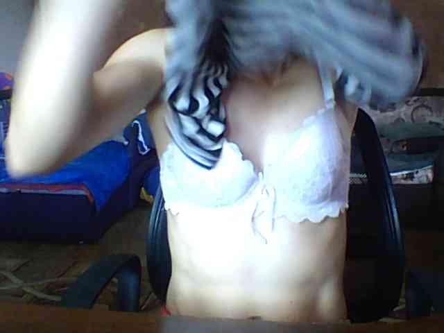BabyLove4432 webcam