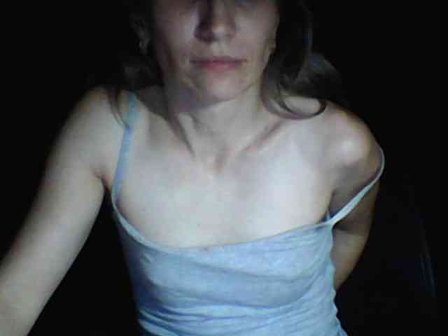 BabyLove4432 webcam