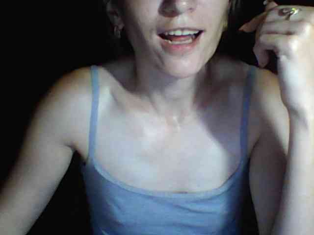 BabyLove4432 webcam