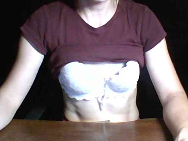 BabyLove4432 webcam