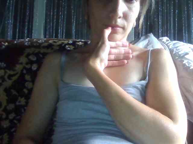 BabyLove4432 webcam