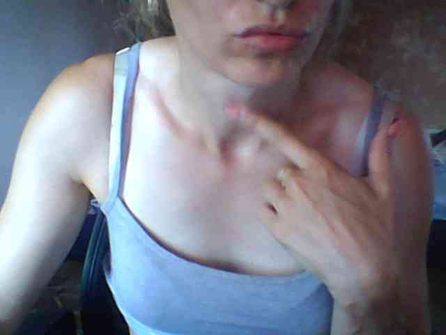 BabyLove4432 webcam