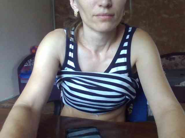BabyLove4432 webcam