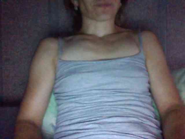 BabyLove4432 webcam