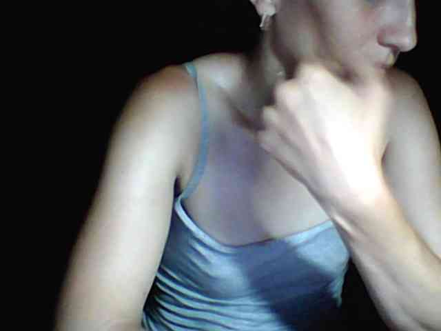 BabyLove4432 webcam