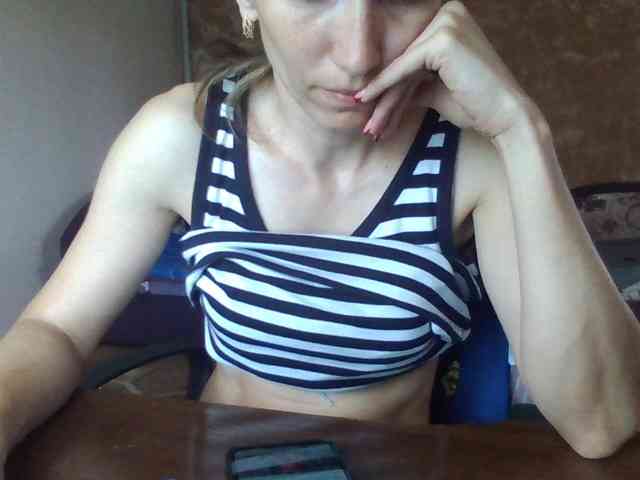 BabyLove4432 webcam