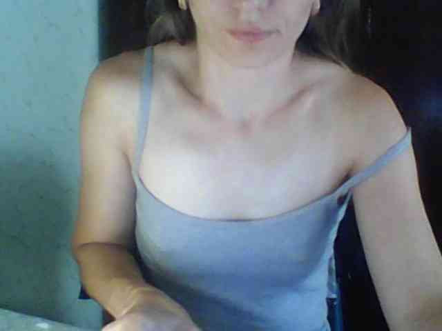BabyLove4432 webcam