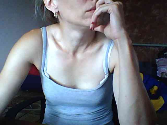 BabyLove4432 webcam