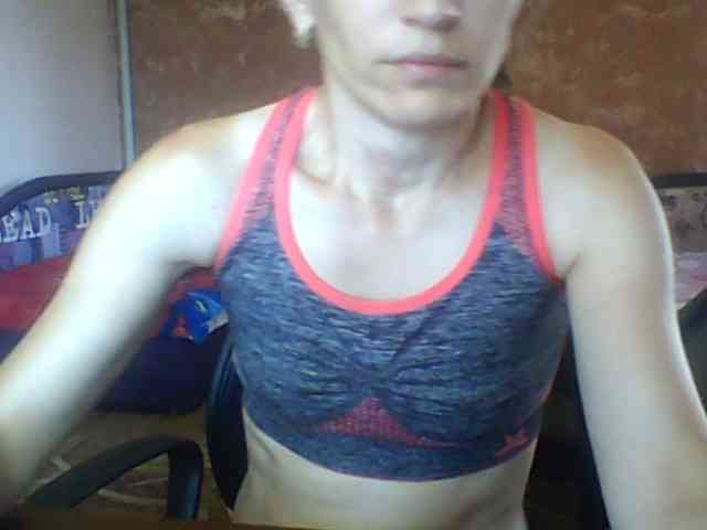 BabyLove4432 webcam