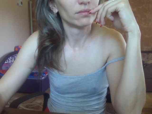 BabyLove4432 webcam