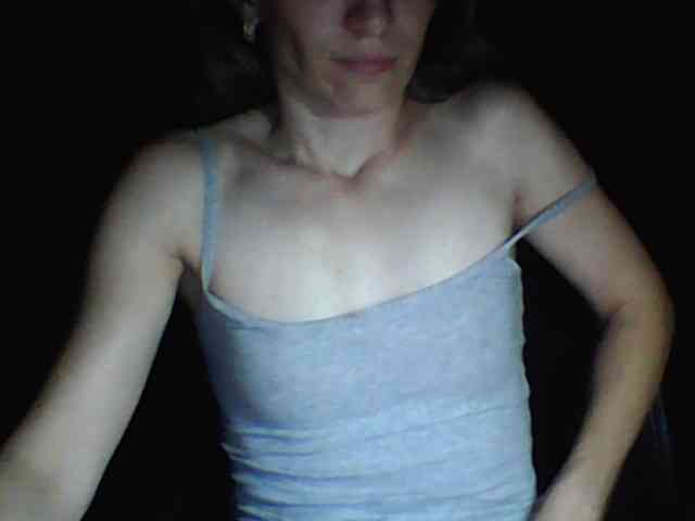 BabyLove4432 webcam