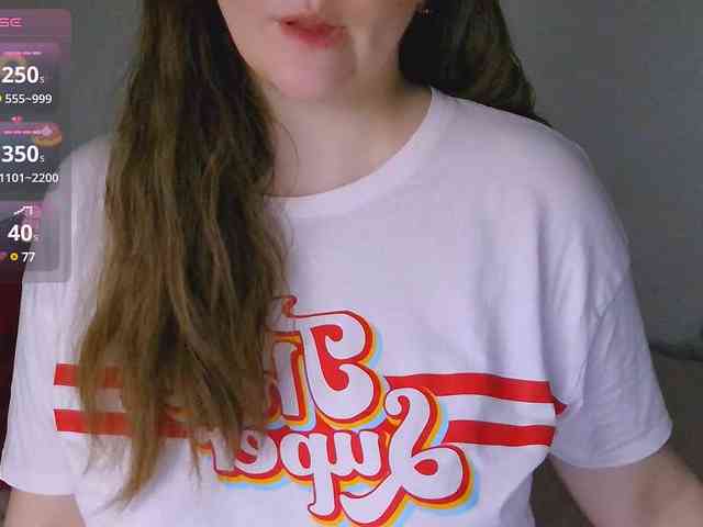 CurvyMasha webcam