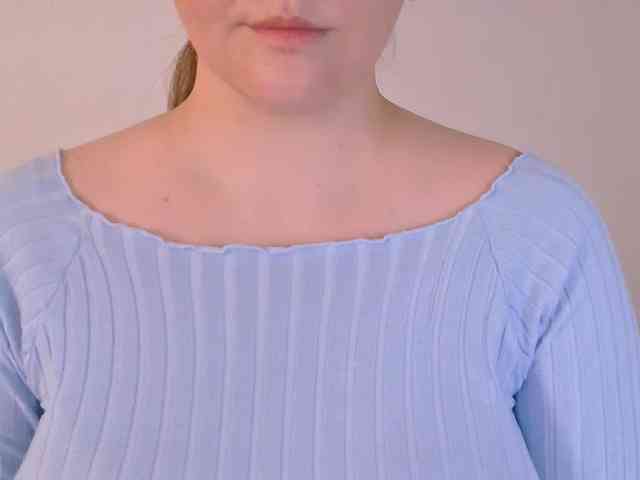 CurvyMasha webcam