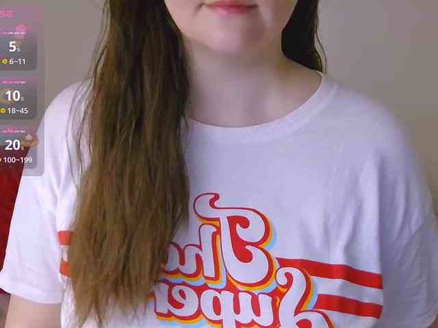 CurvyMasha webcam