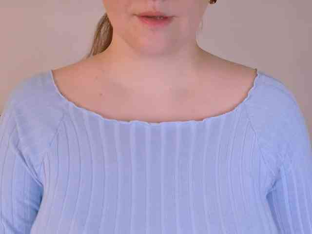 CurvyMasha webcam