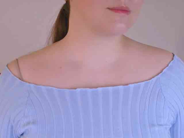 CurvyMasha webcam