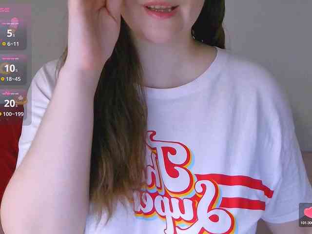 CurvyMasha webcam