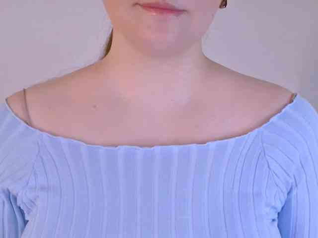 CurvyMasha webcam