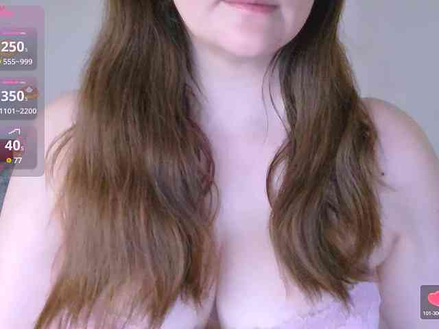 CurvyMasha webcam