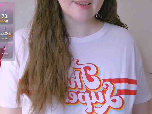 CurvyMasha webcam