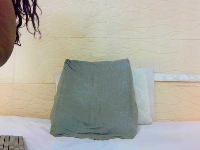 Slim-chocobar18's BongaCams show and profile