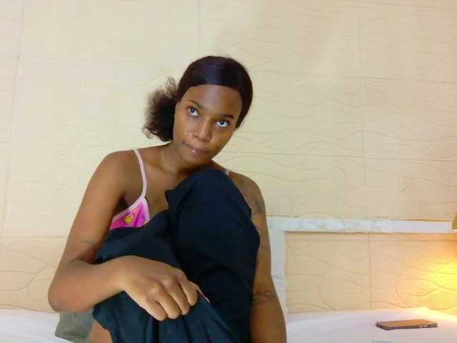 Slim-chocobar18's BongaCams show and profile