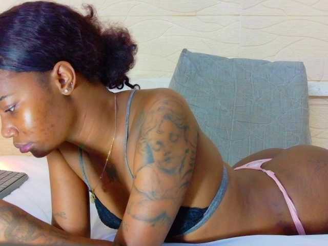 Slim-chocobar18's BongaCams show and profile