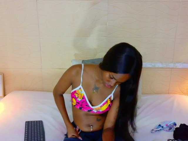 Slim-chocobar18's BongaCams show and profile